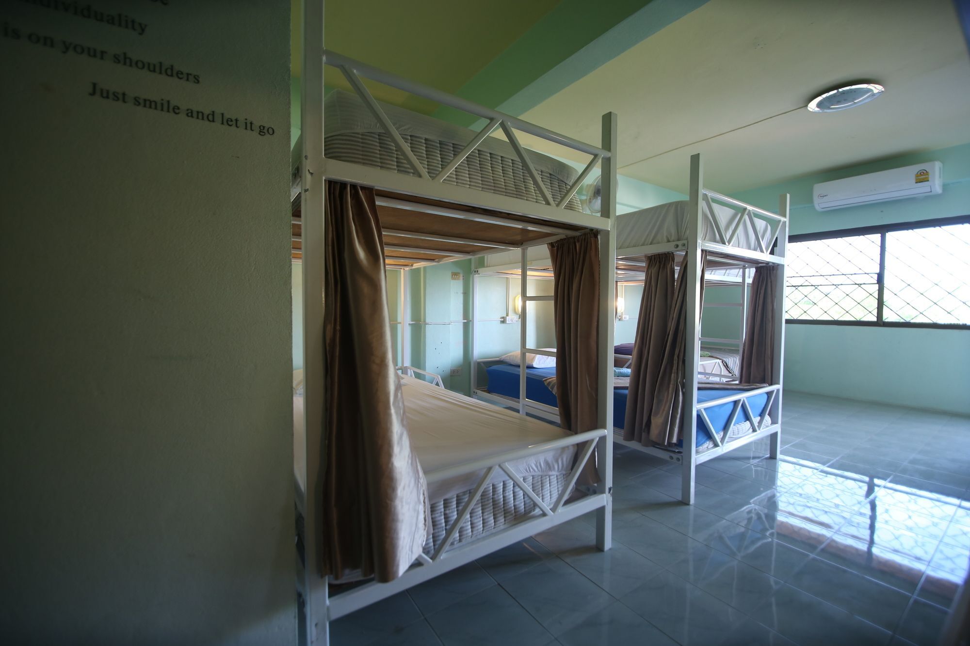 Cube Hostel Krabi town Kültér fotó